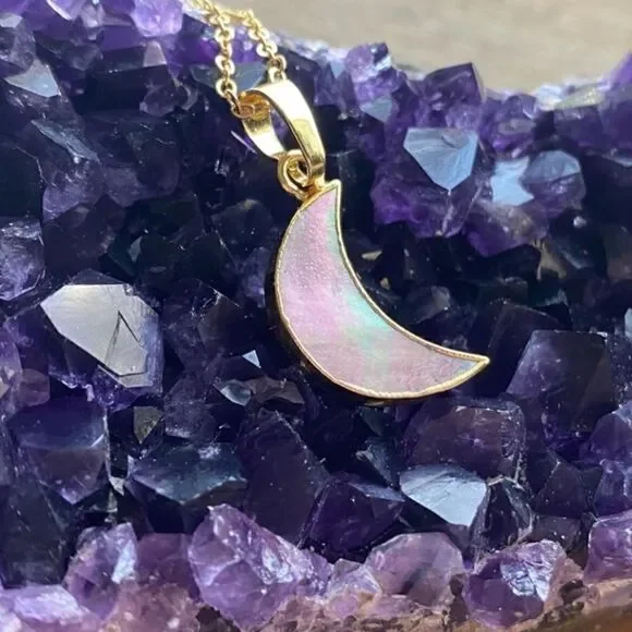 Mother of Pearl Crescent Moon Necklace - Picture 10 of 13